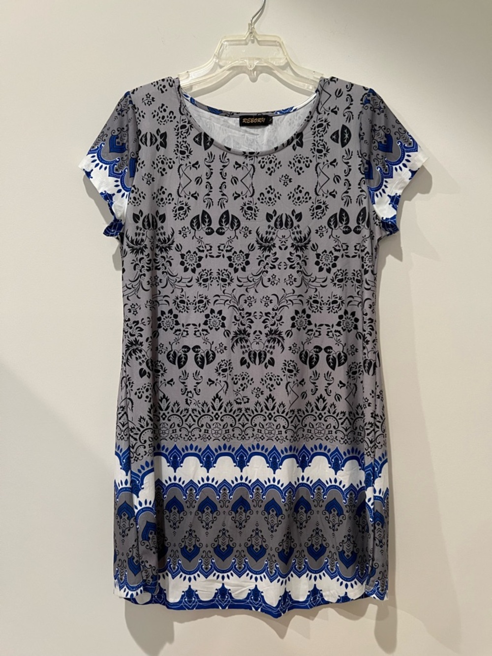 Reborn women’s L short short sleeve floral nightgown.